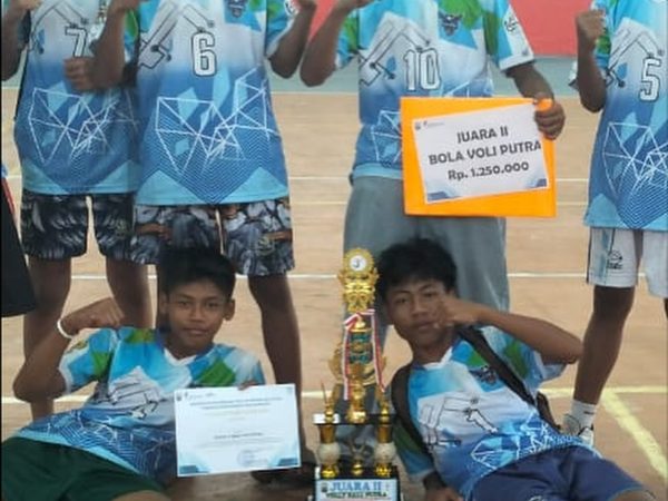 Tim Voli Putra SMPN 1 Tanjungsari Raih Juara II Tingkat Kabupaten Lampung Selatan