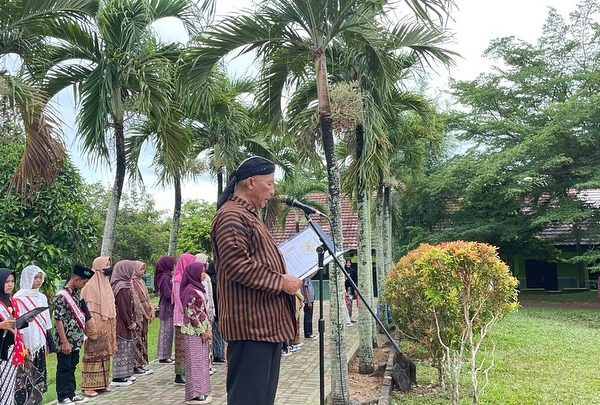 Kobarkan Semangat Kepahlawanan, SMP Negeri 1 Tanjungsari Peringati Hari Pahlawan 10 November 2025